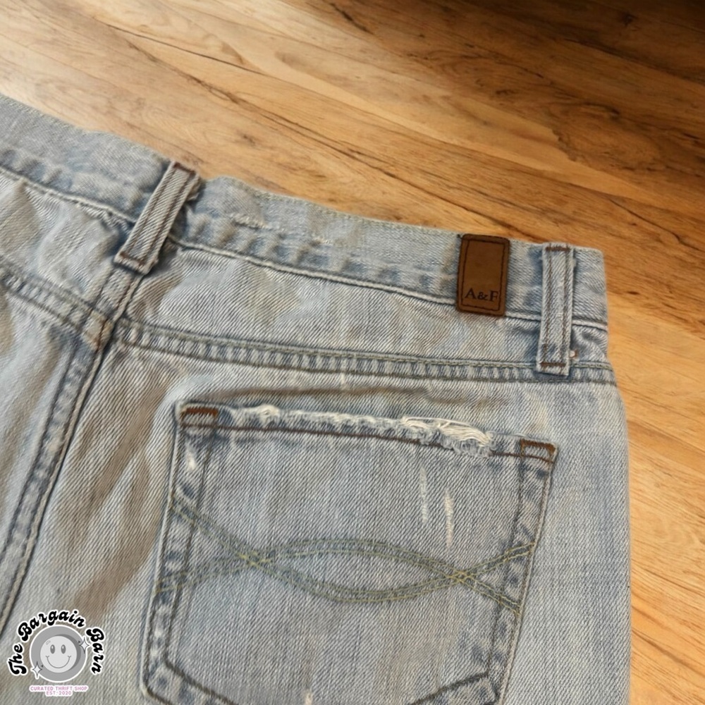 Abercrombie & Fitch Madison Vintage Y2K 2000’s Low Rise Denim Shorts Light (6R) - Picture 6 of 6
